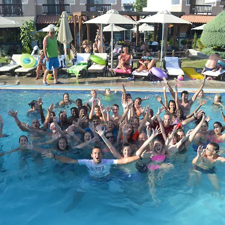 Semesteranläggning (resort) Gaia Royal 4*