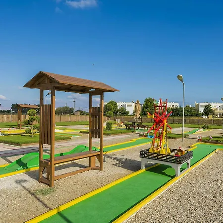Gaia Royal 4* מסטיכרי
