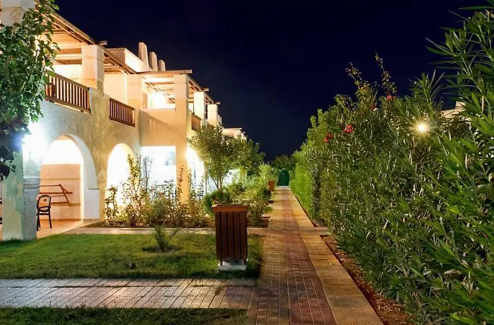 Gaia Royal Resort 4*