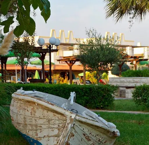 Gaia Royal Мастихари